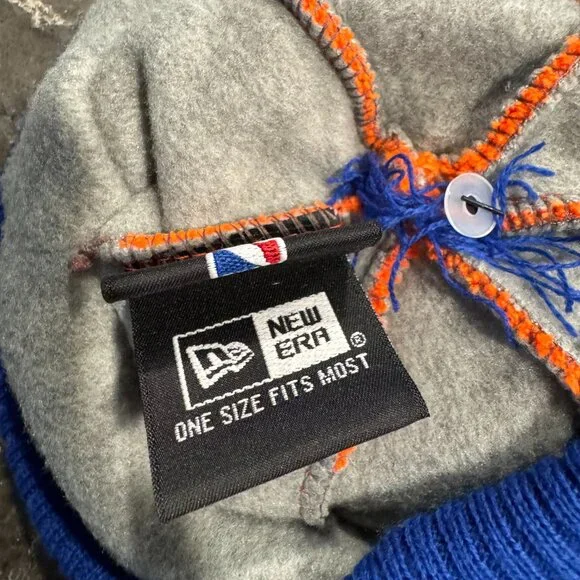NWOT New Era NBA New York Knicks Bobble Beanie - Picture 4 of 6